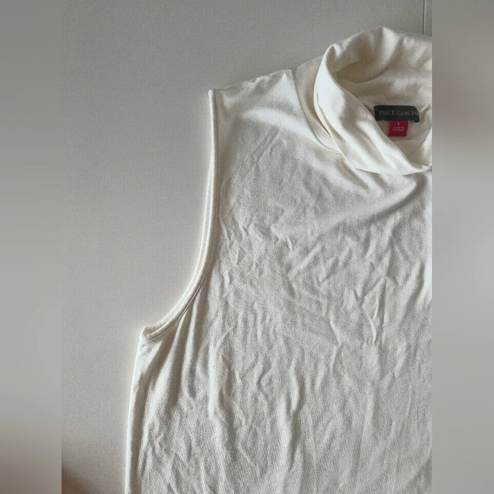 NWT Vince Camuto sleeveless turtleneck top in Buttercream, Size L - Picture 5 of 11